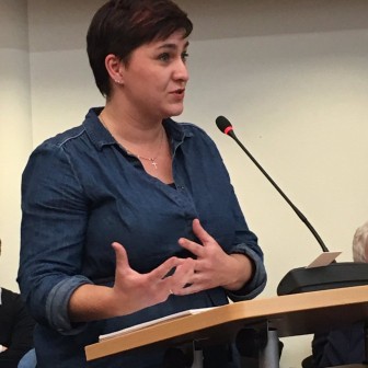 jacqueline debat.jpg